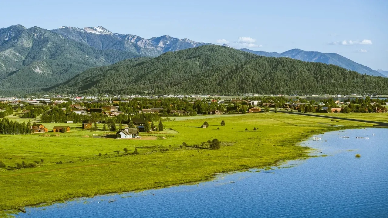 Four Lakes Water District 10